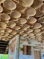 Panneaux muraux tissés en rotin style bohème pour toile de fond de scène de mariage avec décoration de plafond et arche de cérémonie en jonc de mer naturel