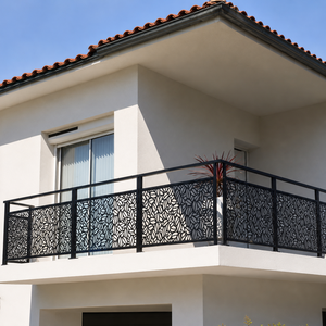 Panneau métallique floral moderne noir découpé au laser pour balustrade de balcon, garde-corps extérieur pour terrasse de villa - Product Image 3