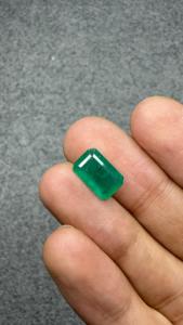 Émeraude naturelle zambienne de 3,21 carats, taille octogonale, pierre précieuse verte de qualité supérieure pour la vente en gros de bijoux fins - Product Image 3