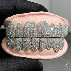 Grillz dentaire entièrement pavé de moissanite et de perles d'eau douce, plaqué rhodium et or rose, style Hip Hop, cadeau personnalisé - Product Image 4