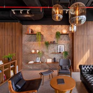 Revêtement mural flexible en pierre mince translucide effet marbre, idéal pour la décoration de villas et hôtels – Fournisseur direct usine - Product Image 1