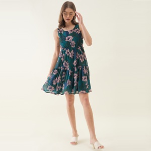 เดรสสั้นพิมพ์ลายดอกไม้สีฟ้าพีค็อกสำหรับผู้หญิง แฟชั่นฤดูร้อน สวมใส่สบายๆ ไปเที่ยวทะเล วันหยุด ท่องเที่ยว หรือใส่ในชีวิตประจำวัน ราคาดีที่สุด - Product Image 1