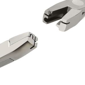 Pince de pliage et de formage de fils pour attaches Nance, équipement dentaire orthodontique, certifiée CE, en acier, par Blush surgical - Product Image 2