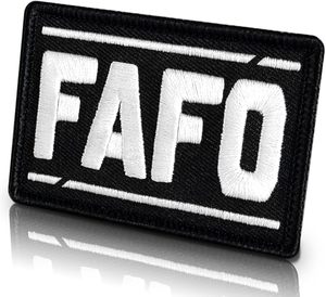 Écussons thermocollants personnalisés avec logo, écussons à coudre en forme de lettres pour vêtements, écussons tissés 3D brodés avec fermeture auto-agrippante - Product Image 1