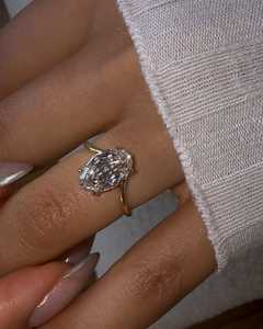 Anillo de compromiso de diamante cultivado en laboratorio de 2.5 quilates, corte ovalado escalonado, clásico, ondulado y curvo, al por mayor, bandas modernas de oro macizo de 14k y 18k para mujer - Product Image 4