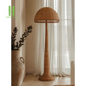 Lámpara de Pie de Ratán LED Hecha a Mano, Decoración para el Hogar, Base de Lámpara de Ratán, Diseño OEM, Embalaje Personalizado, Estilo Mediterráneo, Hecha en Vietnam - Product Image 5