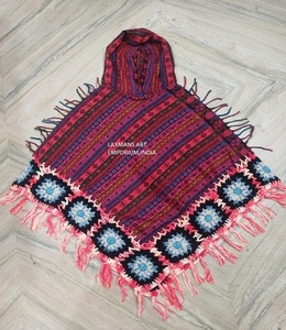 Ponchos design pour femmes ponchos au crochet ponchos hippie ponchos indiens poncho au crochet vente en gros de poncho d'hiver indien - Product Image 6