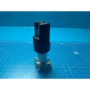 Vanne à diaphragme pneumatique FUJIKIN FUPSDL-21GT-6.35UGC-DRV, utilisée comme pièce détachée pour équipement semi-conducteur d'occasion - Product Image 3