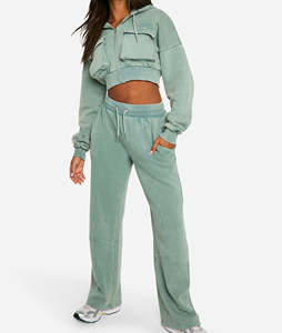 Conjunto de Sudadera con Capucha y Pantalones Deportivos de Dos Piezas con Bordado Personalizado, Estilo Hip Hop para Mujer - Product Image 1