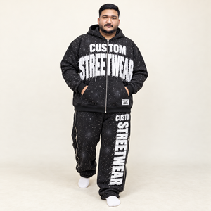 Survêtement unisexe écologique à capuche zippé avec motif en strass, veste en molleton épais et pantalon de survêtement ample, streetwear personnalisé - Product Image 1