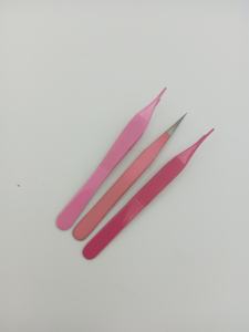 แหนบดึงขนตาสแตนเลสตามหลักสรีรศาสตร์ ป้องกันไฟฟ้าสถิต ปลายเรียบ ใช้งานได้อย่างแม่นยำ สะดวกสบายสำหรับการใช้งานประจำวัน - Product Image 4