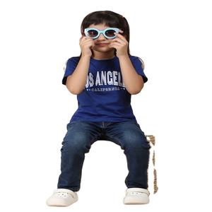 Camiseta de cuello redondo Smart Look 100% algodón para niñas disponible en diferentes métodos de impresión seleccionados a mano para la venta - Product Image 1