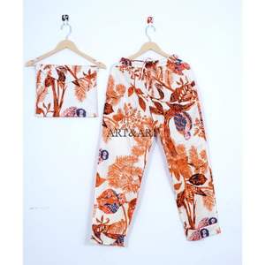 Conjunto de Pijama de Algodón 100% para Mujer, Cuello en V, Manga Larga, Estampado Floral, Ropa de Dormir Cómoda para Toda Temporada, Traje de Fiesta Perfecto - Product Image 3