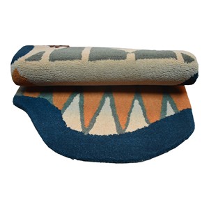Tapis moderne en laine tufté à la main, motif géométrique abstrait irrégulier, orange terre cuite, bleu marine, pêche, beige, à poils coupés - Product Image 3
