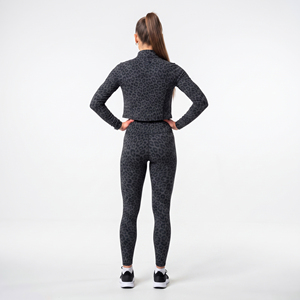 Soutien-gorge de sport pour femme à col en U, avec logo frontal, sans couture, simple, respirant, sur mesure, à maintien élevé, de haute qualité, très vendu, à prix abordable - Product Image 4