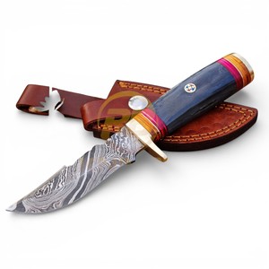 Couteau de chasse Damas de qualité supérieure avec manche en bois – Couteau de survie artisanal pour l'extérieur, cadeau pour homme - Product Image 1