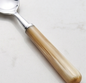 Juego de cubiertos modernos hechos a mano de acero inoxidable con mangos de madera, aptos para lavavajillas, para cenas de boda y fiestas. - Product Image 2