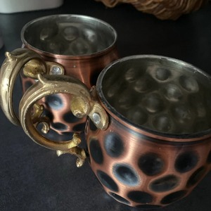 Mug élégant en cuivre martelé, idéal pour bar à domicile, fêtes, service de cocktails et boissons de fête, vente en gros depuis l'Inde - Product Image 2