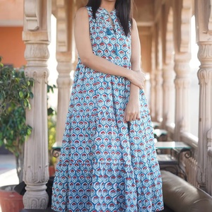 Vestido de Verano de Algodón Estampado a Mano para Mujer, 100% Sostenible, Largo Maxi, Diseño Sólido para la Temporada de Otoño/Verano - Product Image 1