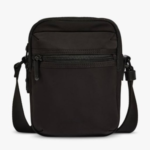 Bolso Bandolera de Cuero Negro de Alta Calidad con Correa Ajustable, Bolsillo Frontal con Cremallera, Logotipo Personalizado, Proveedor al por Mayor - Product Image 1