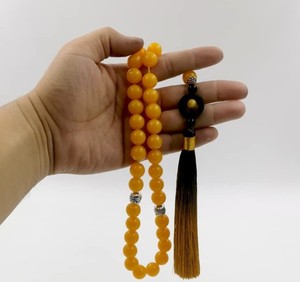 Perles de prière en résine faites à la main avec pompon, décoration religieuse bouddhiste et islamique, perles rondes jaunes avec accent argenté - Product Image 6