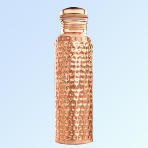 Recipiente de Agua de Cobre de Alta Calidad, Solución de Hidratación Sostenible, Botella de Agua Deportiva de Cobre Martillado Resistente, Libre de BPA - Product Image 2