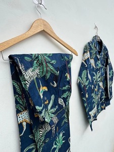 Conjunto de Pijama de Algodón Suave con Estampado de Jungla para Mujer, Hecho a Mano, con Botones, Regalo para Ella, Regalo para Damas de Honor - Product Image 6