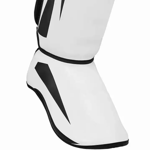 Wholesale Custom Printed Cowhide Heavy Duty Waterproof Shin Guard Sports Protector Football Training Digital Printing Sublimated - Product Image 3