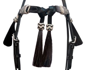 บังเหียนม้าหนังสีดำ สายรัดศีรษะทำจากหนังดิบธรรมชาติ ถักด้วยมือ ปรับได้ พร้อมปมแบบ Futurity และพู่หนัง จำนวน 25 ชิ้น รุ่น 513 - Product Image 4