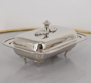 Modern Butter Dish with Lid and <b>Elevated</b> Base Tray Premium Kitchen Storage Container Stylish Tableware for Dining Table Serving - Product Image 2