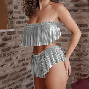 ชุดเซ็ต 2 ชิ้น เสื้อแขนค้างคาวแบบไม่มีสายรัดไหล่ กางเกงขาสั้นทรงหลวมสบายๆ จีบระบาย ผ้าสีพื้นเรียบ ไม่มีปก สำหรับผู้หญิง ฤดูร้อน ความยาวเหนือเข่า - Product Image 3