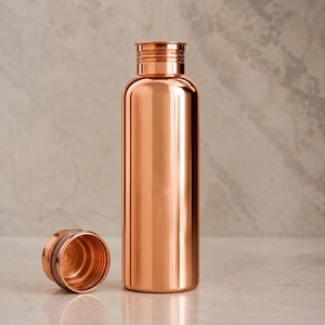 Botella de Agua de Cobre Premium, Portátil, a Prueba de Fugas, Diseño Minimalista para Viajes y Gimnasio - Product Image 5