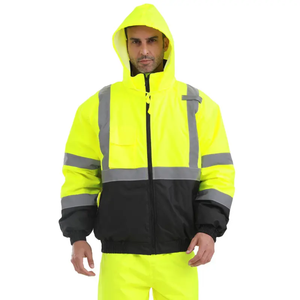 Ensemble veste et pantalon de travail haute visibilité avec bandes réfléchissantes jaunes et noires, uniforme de sécurité pour usage extérieur - Product Image 2
