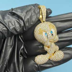 Pendentif Tweety Bird Iced Out en Argent 925 Plaqué Or 18K avec Moissanite Ronde Taille Brillant, Breloque Cartoon, Cadeau Unisexe - Product Image 2