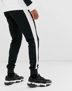 Ensemble de survêtement à capuche color block noir et blanc pour homme, personnalisable, avec pantalon de jogging, vêtements de sport athlétiques à demi-zip, fabrication sous marque privée - Product Image 4