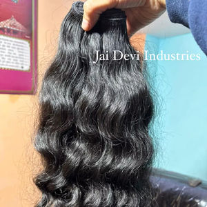 Fabricant et fournisseur de cheveux humains naturels bouclés vierges indiens de temple, aspect naturel, par le premier exportateur, en vente - Product Image 5