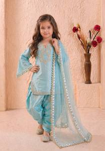 Ensemble de costume palazzo élégant pour filles avec broderie lourde de sequins et de perles, manches fantaisie et dupatta de créateur - Product Image 4