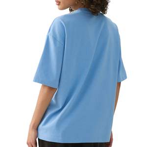 Camiseta de Algodón Oversize para Mujer, Corte Holgado, Hombros Caídos, Cuello Redondo, Estilo Casual Urbano, Personalizable con Logotipo, Venta al Por Mayor OEM - Product Image 5