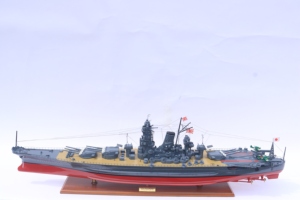 Maquette de navire de guerre japonais Musashi en bois, fabriquée à la main - Modèle militaire de classe Yamato de la Seconde Guerre mondiale pour la décoration de la maison ou du bureau - Product Image 6