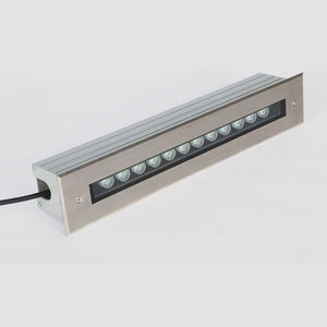 ไฟ LED วอลวอชเชอร์ 12W กันน้ำ IP65 ขนาดกะทัดรัดสำหรับภายนอกอาคาร ใช้ตกแต่งอาคารและจัดแสงภูมิทัศน์ – นวัตกรรม R-lite - Product Image 3