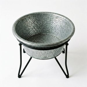 Macetero de suelo de hierro galvanizado hecho a mano de 30 cm, Aasan, con acabado martillado de zinc, cuenco ancho y poco profundo, material PP, decoración para el hogar - Product Image 3