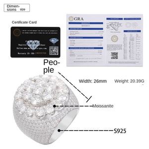 แหวนแต่งงานสไตล์ฮิปฮอปเงินแท้ S925 ประดับเพชรโมอิสซาไนต์สี D ระดับ VVS สำหรับผู้ชายและผู้หญิง - Product Image 6