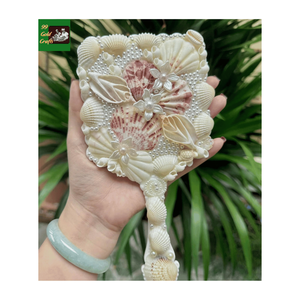Espejo de Mano Hecho a Mano con Conchas Marinas Ocean Whispers, Espejo Compacto Náutico, Regalo Hecho a Mano para Niñas - Product Image 3