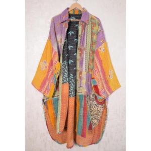 Chaqueta de Algodón Indio Hecha a Mano con Parches, Abrigo Kantha Vintage, Ropa Exterior Larga Estilo Boho para Mujer - Product Image 3