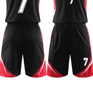 Uniforme de Baloncesto Personalizado de Alta Calidad – Camiseta y Pantalones Cortos Sublimados 100% Poliéster - Product Image 5