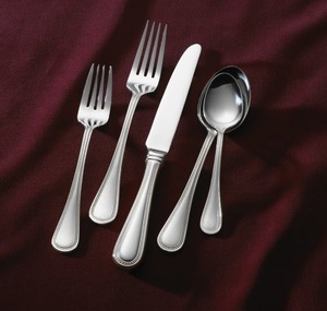 Juego de cubiertos de acero inoxidable chapado, tradicional, sostenible y de lujo, con cuchillo y tenedor, para bodas, a precio económico. - Product Image 3