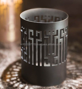 ที่วางเชิงเทียนโลหะสำเร็จรูปที่สวยงามดูหรูหราสำหรับธีมและการเฉลิมฉลองการออกแบบตกแต่งภายในแบบคลาสสิก - Product Image 1