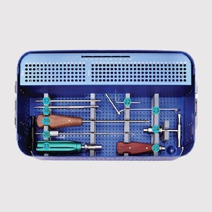 Kit chirurgical orthopédique pour plaques de fixation de fragments, 4,5 mm et 5,0 mm, 72 pièces - Product Image 1