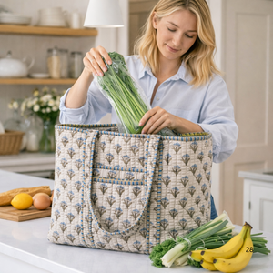 Sac fourre-tout matelassé en coton imprimé à la main, qualité export premium, motif floral bleu, multi-poches, usage quotidien, idéal pour offrir, toutes saisons - Product Image 6