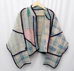 Veste Kantha vintage haut de gamme pour femme, 100 % coton, patchwork dessiné à la main, écologique, respirante, séchage rapide, col mandarin, coupe classique - Product Image 3